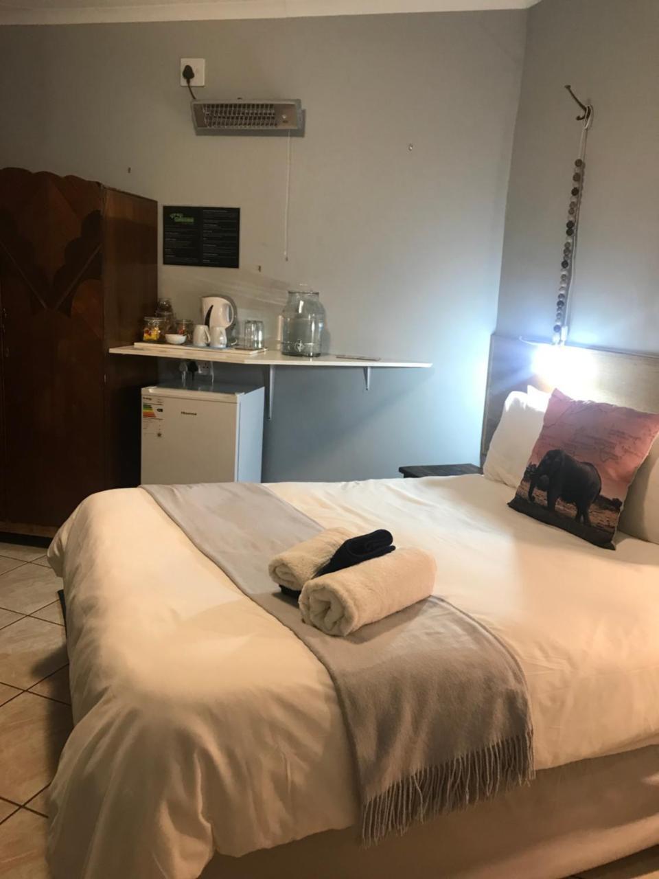 Celtis Lane Guest House บ็อคสเบิร์ก ภายนอก รูปภาพ